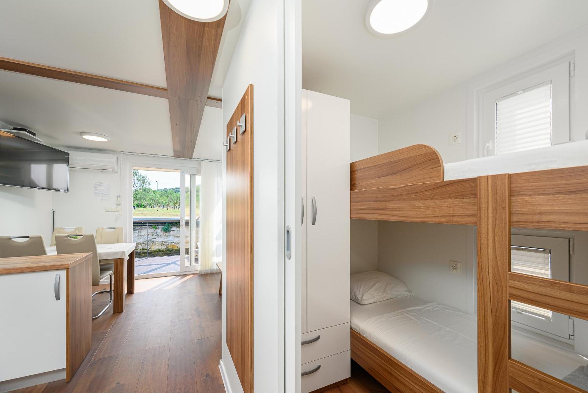 House Boat - Floating House Sofia Hotel Pula Buitenkant foto